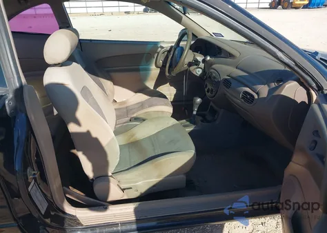 2002 Ford Escort Zx2 from USA, damaged, VIN 3FAFP11352R111284